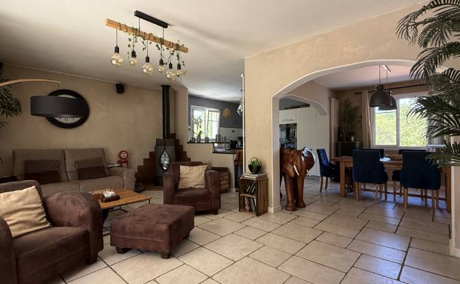 Eengezinswoning Te koop 2089 Rte de Mazaugues. Foto#4