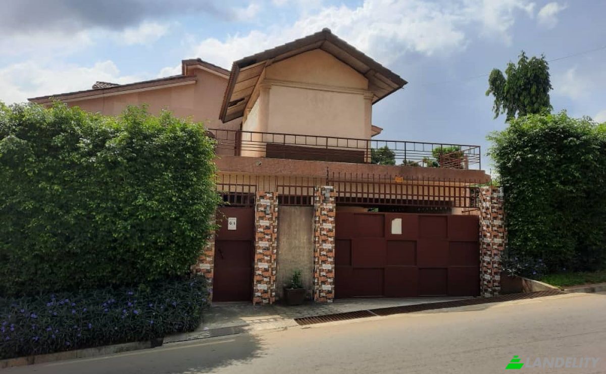 Duplex for Sale 537 Rue Dr Alain Nicaise Kouamelan, Abidjan, Abidjan Autonomous District, Cote dIvoire. Photo 9
