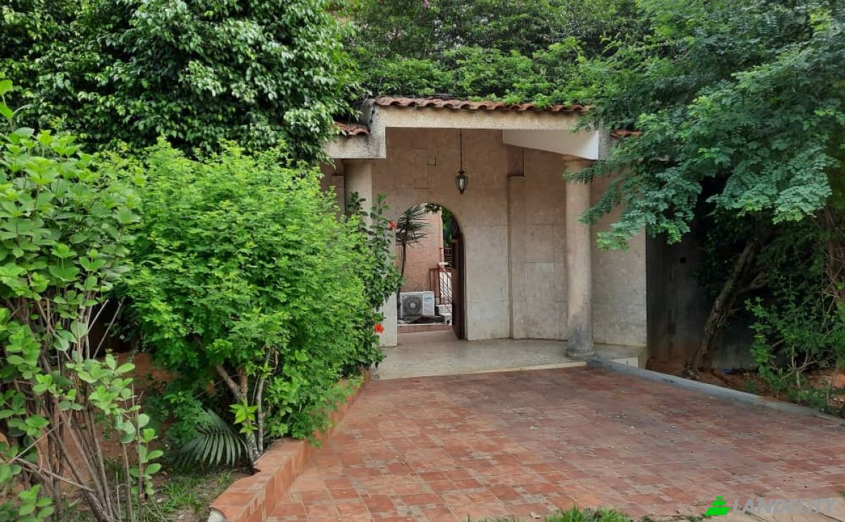 Duplex for Sale 537 Rue Dr Alain Nicaise Kouamelan, Abidjan, Abidjan Autonomous District, Cote dIvoire. Photo 10