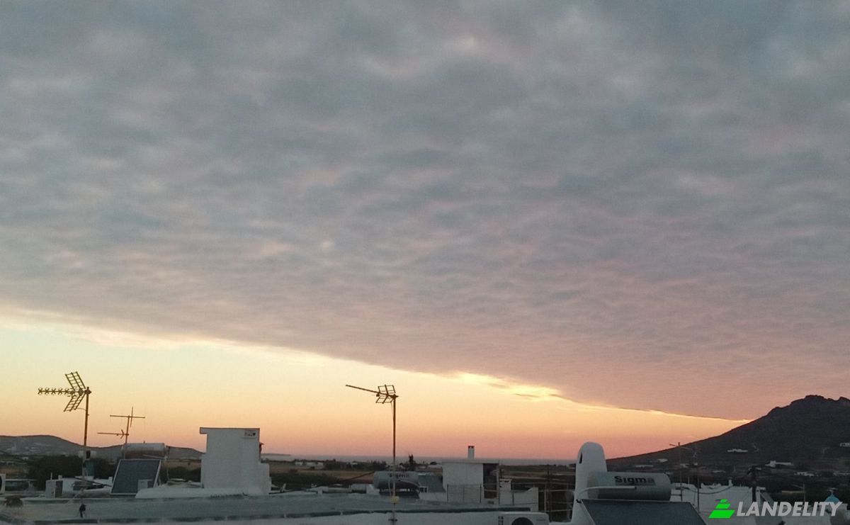 Investing/Development for Sale EparOd Parikias-Piso Livadiou, Marmara 844 00, Marmara, Southern Aegean, Decentralized Administration of the Aegean, Greece. Photo 3
