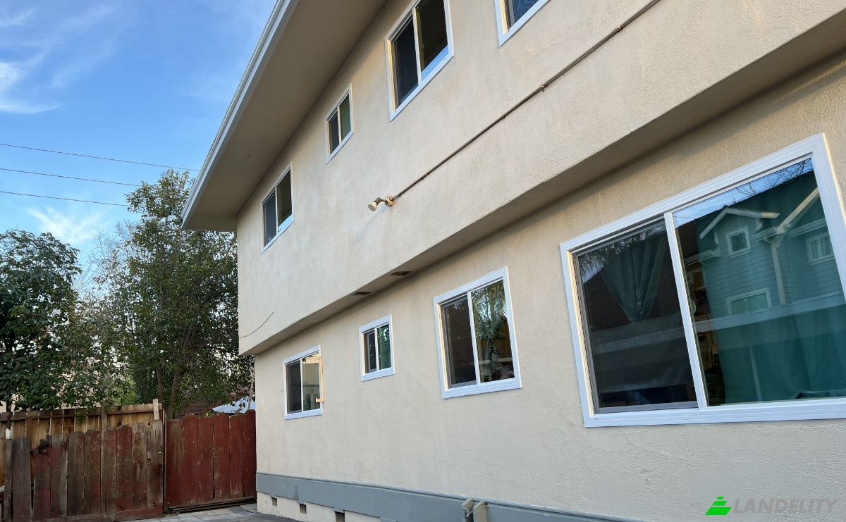 Apartment for Sale 431 E St John St, San Jose, Santa Clara County, California, United States, CA 95112, USA. Photo 2