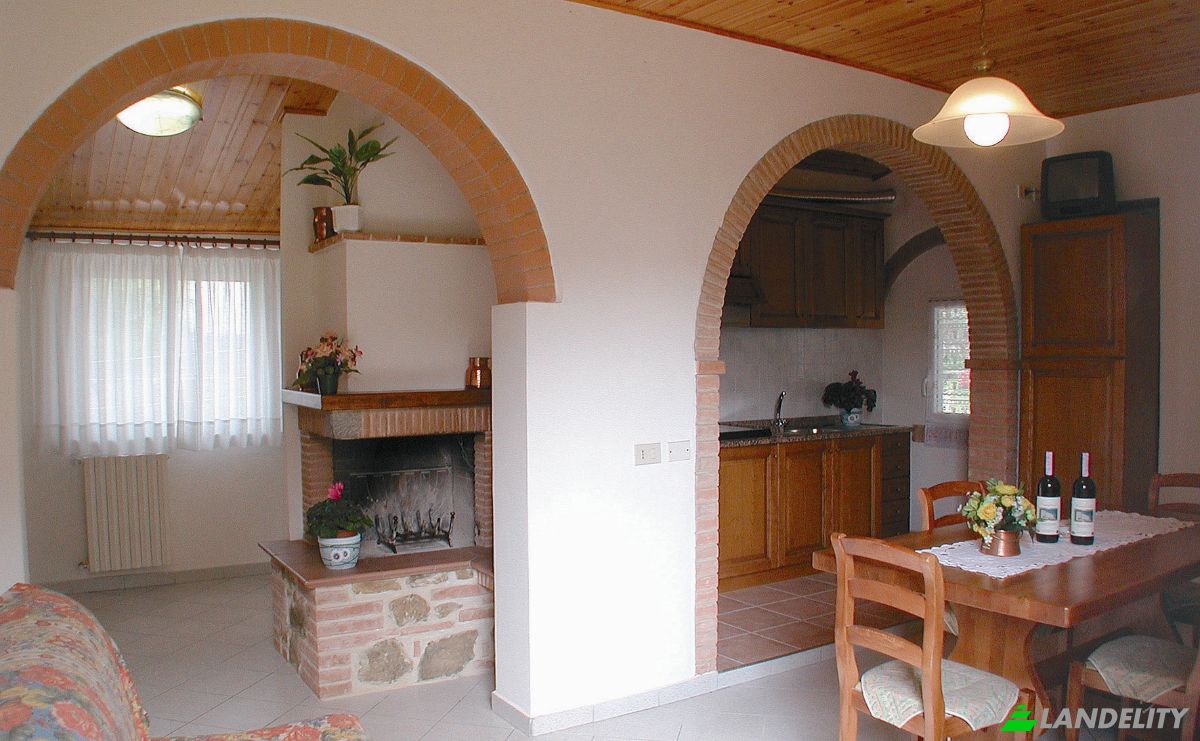 Villa for Sale Via del Poggiarello, 52045 Foiano della Chiana AR, Foiano della Chiana, Province of Arezzo, Tuscany, Italy. Photo 14