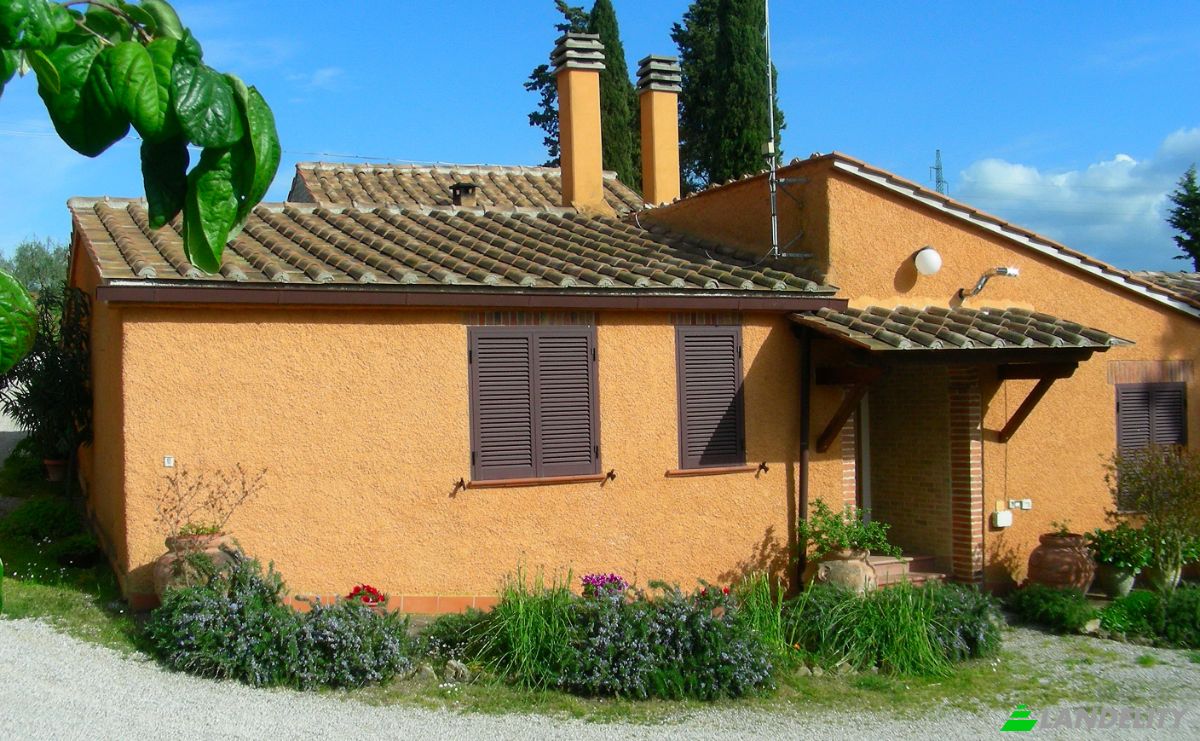 Villa for Sale Via del Poggiarello, 52045 Foiano della Chiana AR, Foiano della Chiana, Province of Arezzo, Tuscany, Italy. Photo 23