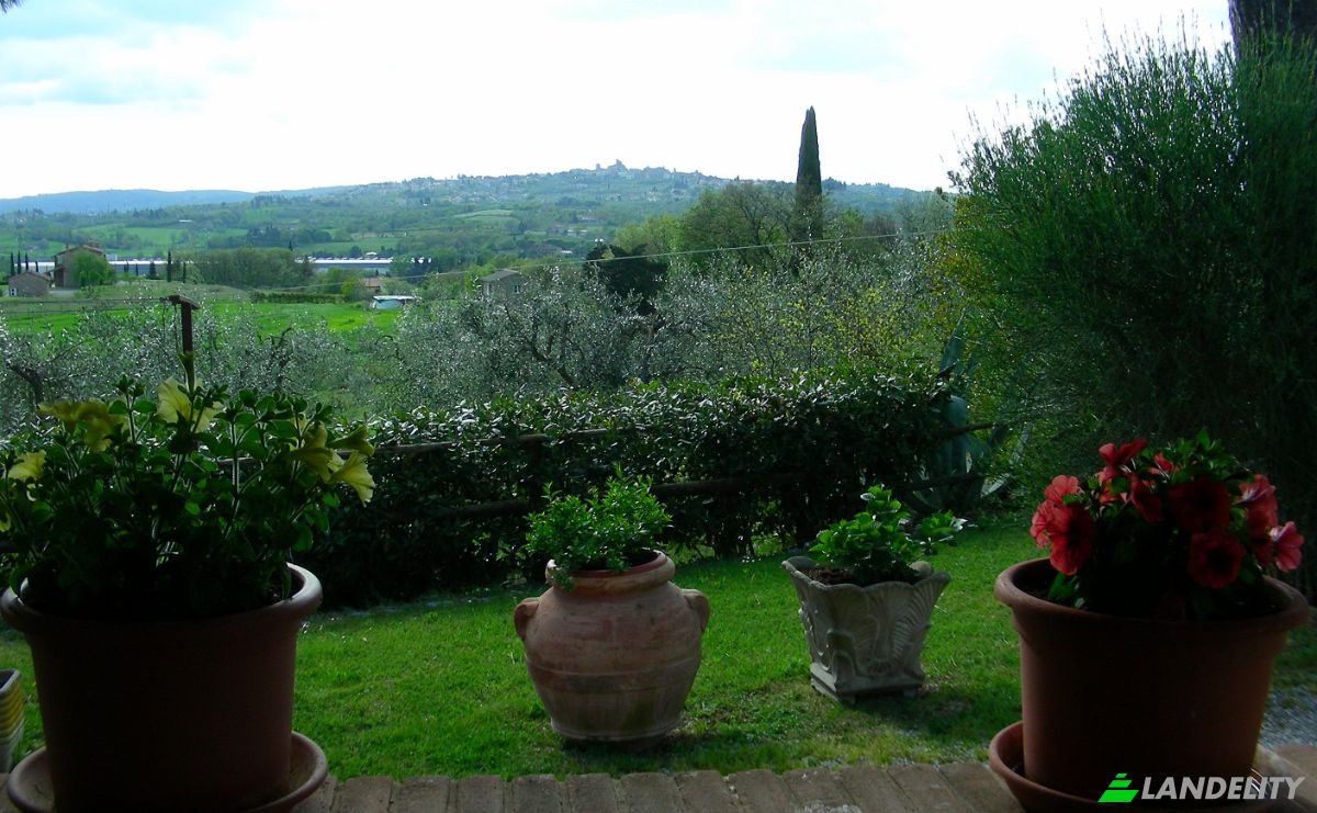 Villa for Sale Via del Poggiarello, 52045 Foiano della Chiana AR, Foiano della Chiana, Province of Arezzo, Tuscany, Italy. Photo 24