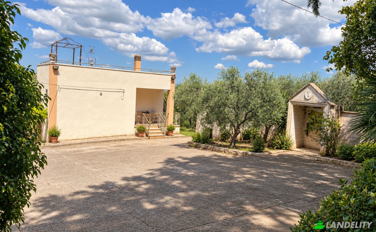 Villa for Sale Contrada Conche, 75010 Miglionico MT, Miglionico, Province of Matera, Basilicata, Italy. Photo 3