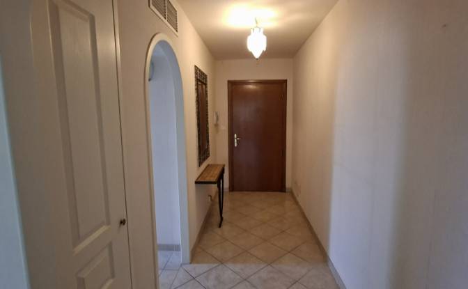 Appartement Te koop 200 Av Raimu, 83220 Le Pradet. Foto#11 Appartement Te koop 200 Av Raimu, 83220 Le Pradet. Foto#11