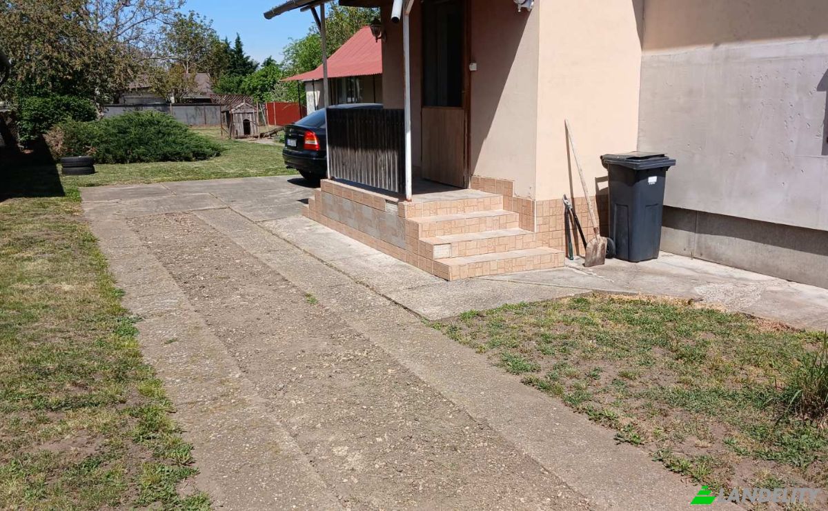 Eengezinswoning Te koop Ebes, Hajduszoboszlo District, Hajdu-Bihar, Hungary, Hunyadi u 58, 4211 Hungary. Foto 2