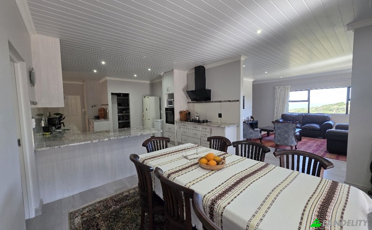Maison unifamiliale à vendre 133 Heide Rd, Dana Bay, Mossel Bay, Garden Route District Municipality, Western Cape, South Africa, 6510. Photo 4
