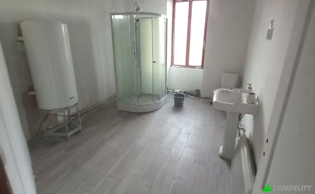 Eengezinswoning Te koop 23 Av de la Republique, 58290 Vandenesse, Vandenesse, Nievre, Bourgogne-Franche-Comte, France. Foto 6