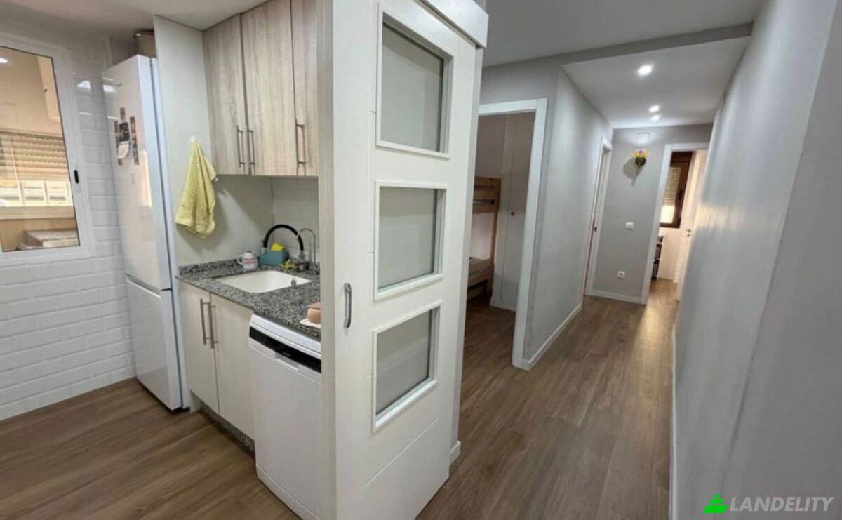 Apartment for Sale Carrer Mare Nostrum, Grau i Platja, Valencia, Valencian Community, Spain. Photo 14
