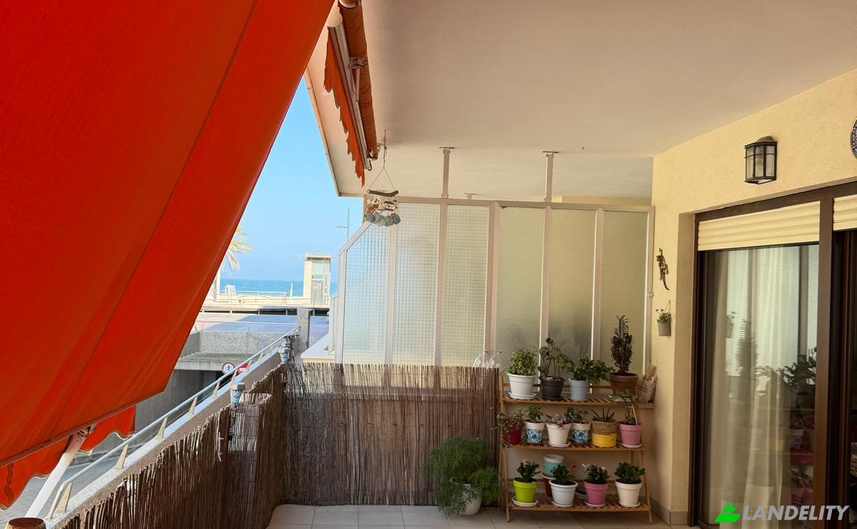 Apartment for Sale Carrer Mare Nostrum, Grau i Platja, Valencia, Valencian Community, Spain. Photo 3
