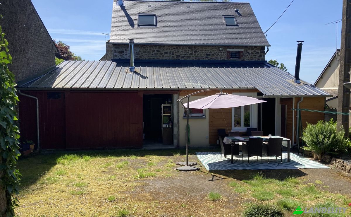 Eengezinswoning Te koop 9 Rue du Bocage, 53220 Saint-Berthevin-la-Tanniere, Saint-Berthevin-la-Tanniere, Mayenne, Pays de la Loire, France. Foto 1