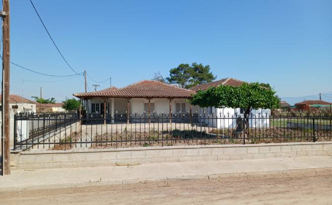 Eengezinswoning Te koop Sotirio 415 00, Sotirio. Foto#2