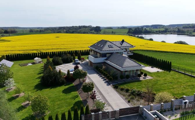 Mansión en venta - KieLpino, Poland