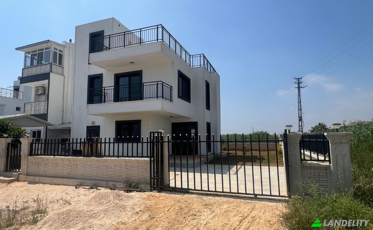 Vila à venda BUKET SOK DIS KAPI, Atakent, Silifke, Mersin, Turkiye, Bakanliklar Cd 10 1, 33990 Silifke Mersin. foto 1