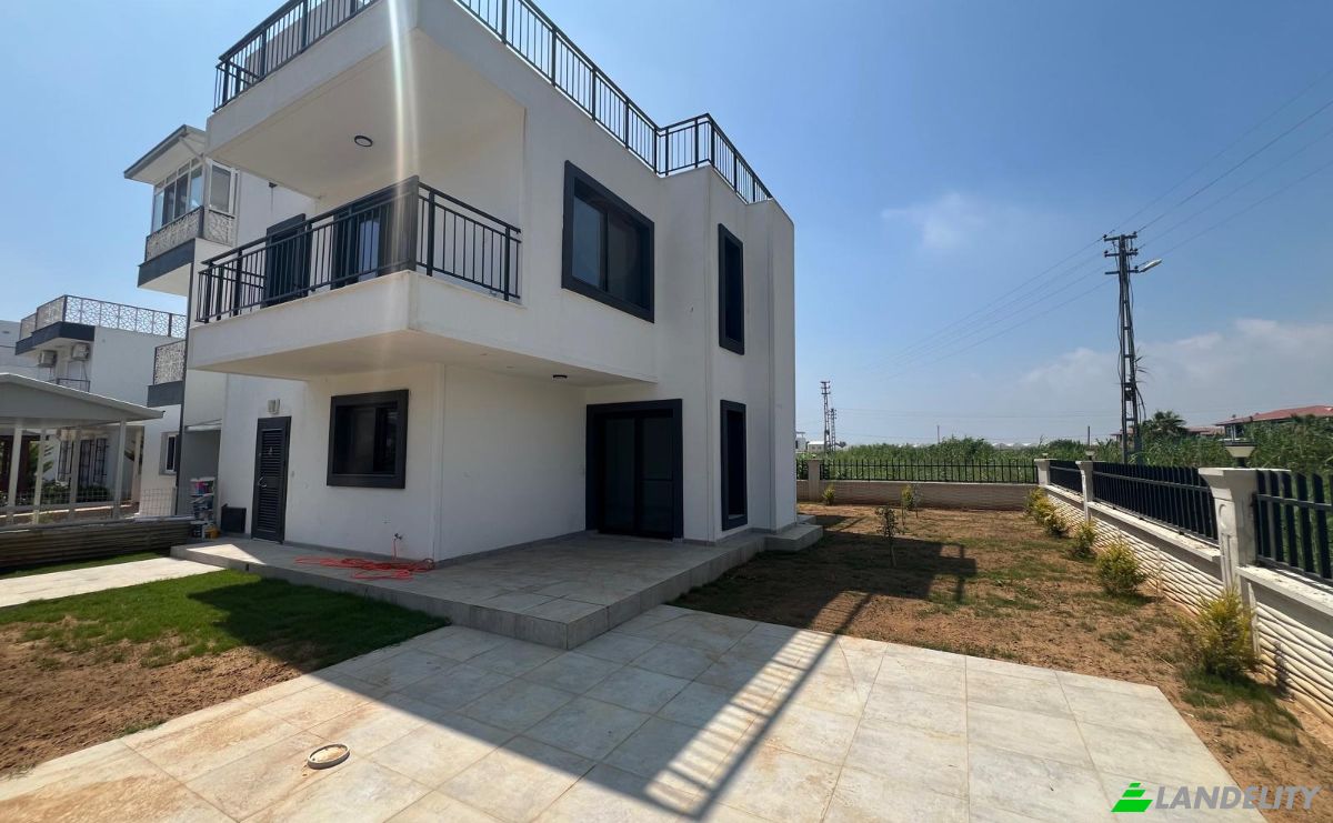 Vila à venda BUKET SOK DIS KAPI, Atakent, Silifke, Mersin, Turkiye, Bakanliklar Cd 10 1, 33990 Silifke Mersin. foto 4