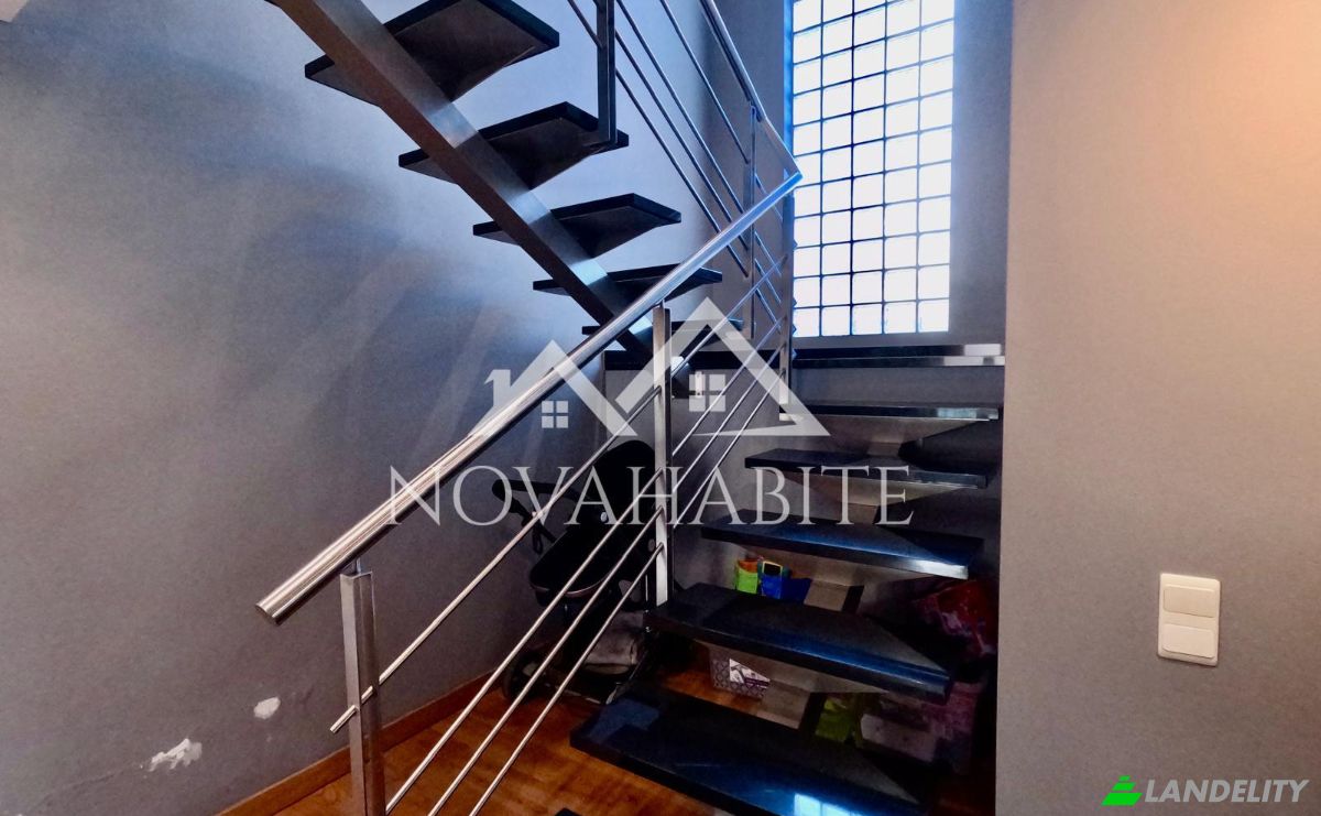 Casa adosada en venta R Ildo Hermogenes da Silva Marques 24, Lourinha, Lisbon, Portugal. Foto 18