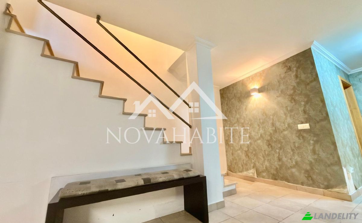 Casa adosada en venta R Ildo Hermogenes da Silva Marques 24, Lourinha, Lisbon, Portugal. Foto 20