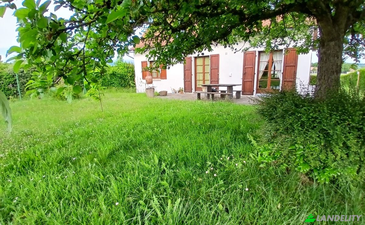 Casa de una sola familia en venta 14 Chem du Bousquet, 15000 Aurillac, Aurillac, Cantal, Auvergne-Rhone-Alpes, France. Foto 3