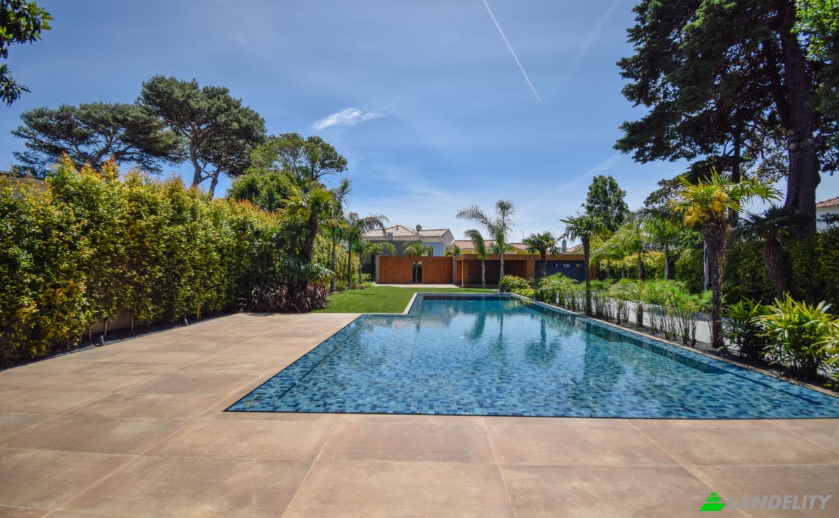Single Family Home for Sale R da Suecia 5, Alcabideche, Cascais, Lisbon, Portugal. Photo 14