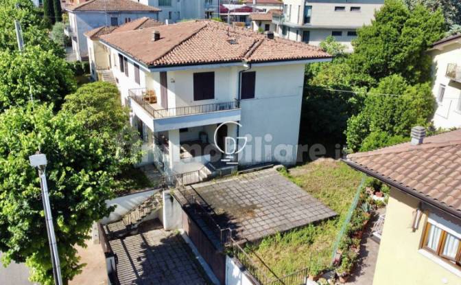 Investimenti/Sviluppo in vendita Via Vittorio. Foto#2