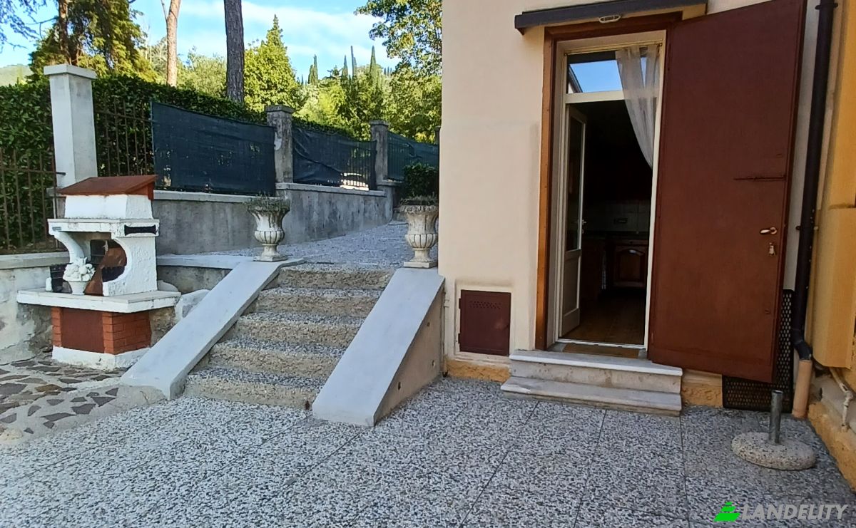 Departamento en venta Via Roma, 25083 Gardone Riviera BS, Gardone Riviera, Province of Brescia, Lombardy, Italy. Foto 4