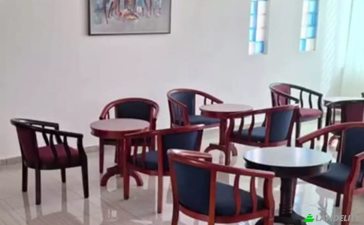 Hotel for Sale Soubre, Nawa, Bas-Sassandra District, Cote dIvoire. Photo 5