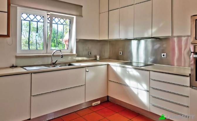 Single Family Home for Sale Bombarral. Photo#16 Single Family Home for Sale Bombarral. Photo#16