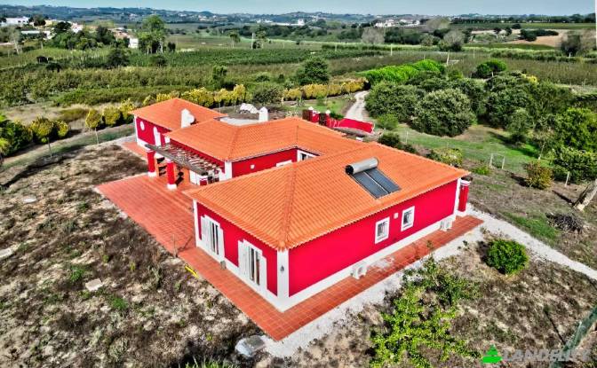 Single Family Home for Sale Bombarral. Photo#2 Single Family Home for Sale Bombarral. Photo#2