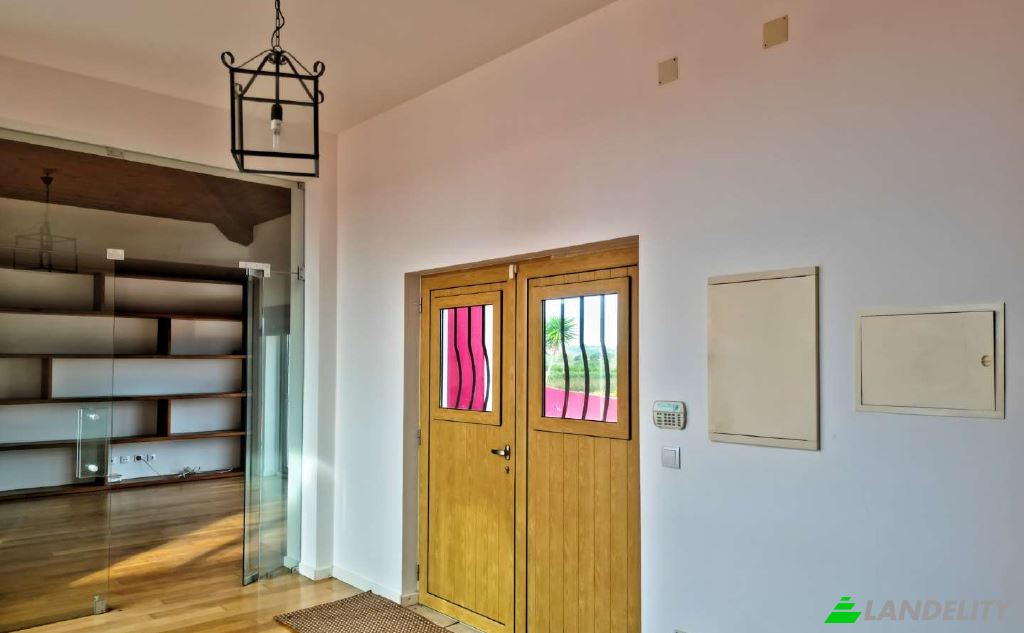 Single Family Home for Sale Bombarral, Leiria District, Portugal. Photo 18