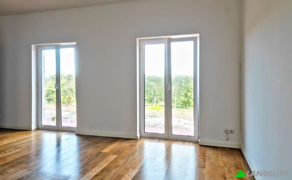 Single Family Home for Sale Bombarral, Leiria District, Portugal. Photo 22