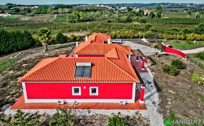 Single Family Home for Sale Bombarral. Photo#3 Single Family Home for Sale Bombarral. Photo#3