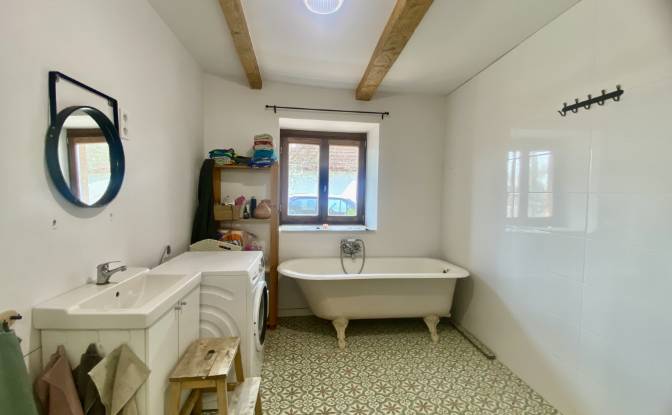 Einfamilienhaus zu verkaufen Sukoro. Foto#4 Einfamilienhaus zu verkaufen Sukoro. Foto#4