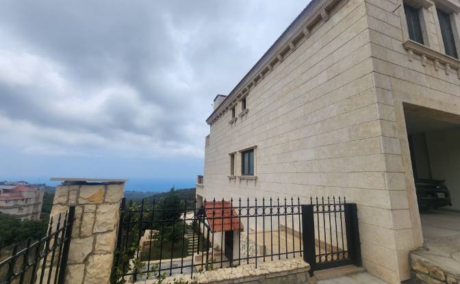 Willa na sprzedaż Gharzouz, Jbeil. Zdjęcie#8