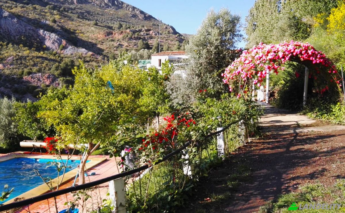 Granja/Rancho en venta Torvizcón, Granada, Andalucía, España. Foto 1