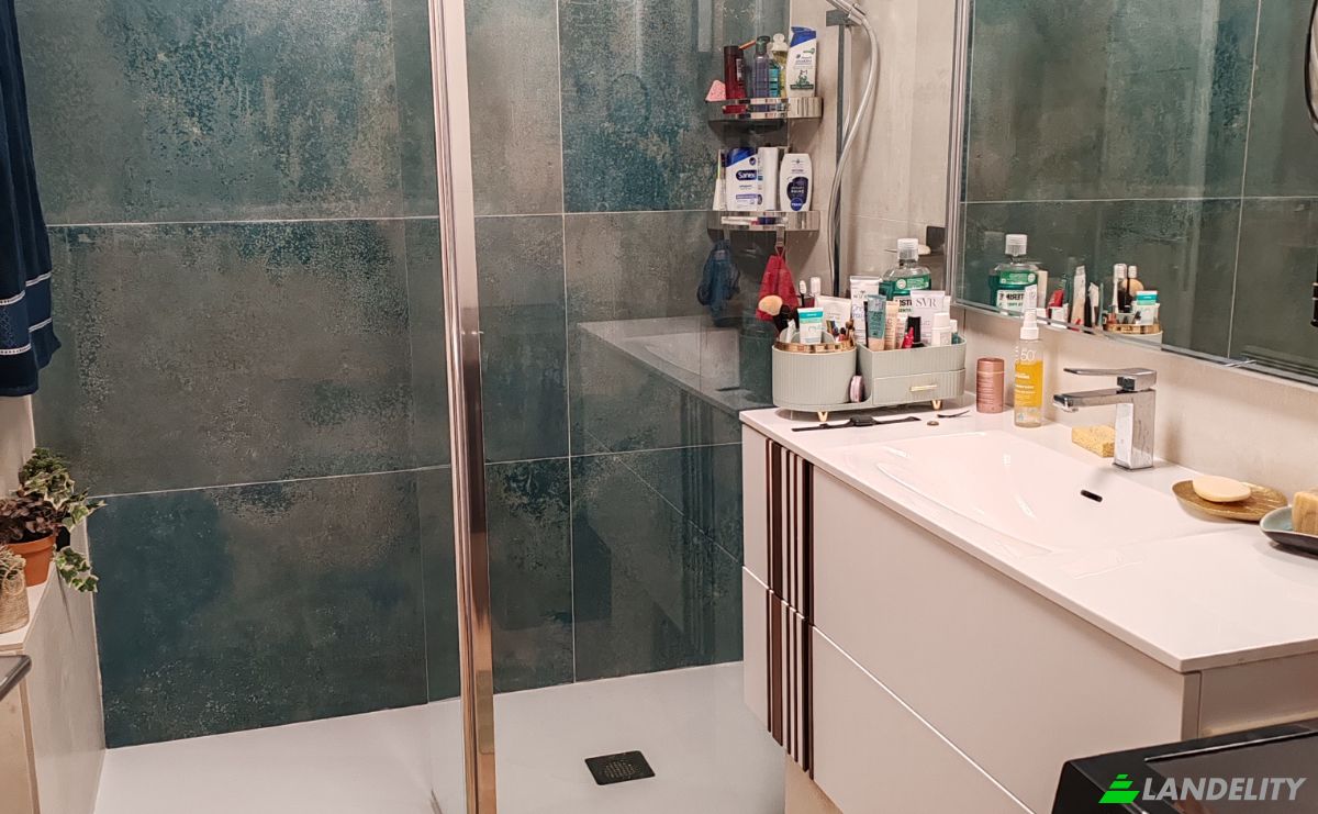 Appartement Te koop 143 Rue Raoul Blanchard, 83700 Saint-Raphael, Saint-Raphael, Var, Provence-Alpes-Cote dAzur, France. Foto 9