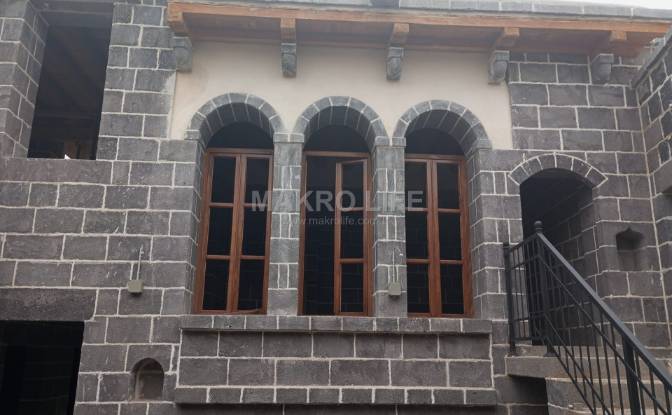 Commercieel gebouw Te koop - Diyarbakir, Turkiye
