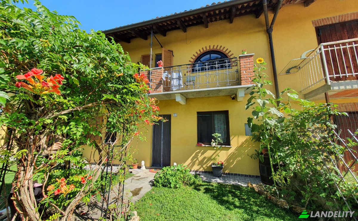 Single Family Home for Sale Strada Bricco Miglino, Montafia, Province of Asti, Piedmont, Italy, At 14014, 14014 Montafia AT. Photo 12