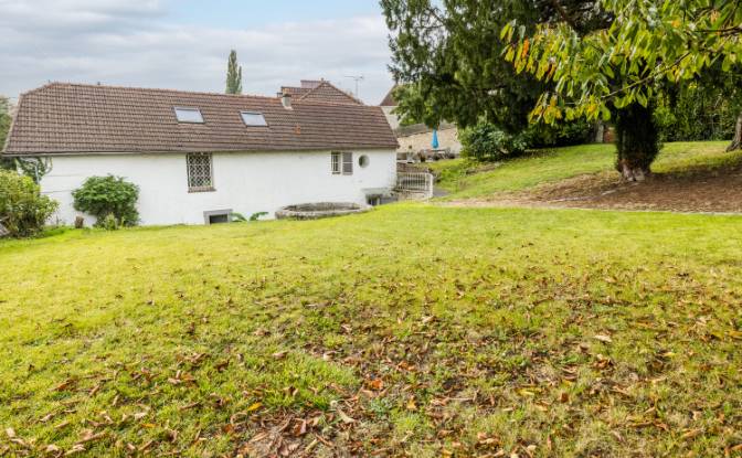 Single Family Home for Sale - Beynes, France