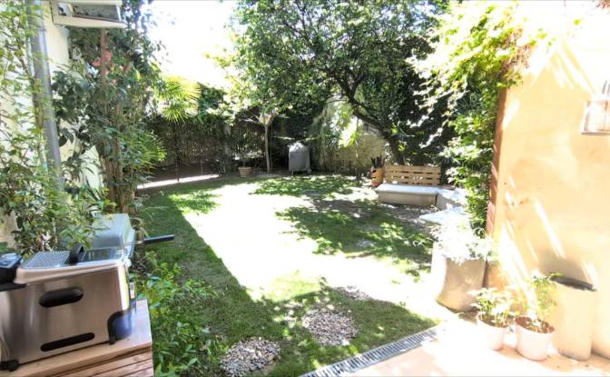 Maison de ville à vendre 31 Bd du Midi. Photo#5 Maison de ville à vendre 31 Bd du Midi. Photo#5