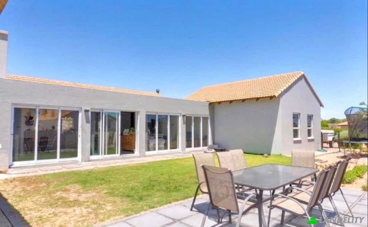 Single Family Home for Sale 1300 Vogelsanck St, Langebaan Country Estate, Langebaan, West Coast District Municipality, Western Cape, South Africa, 7357. Photo 2