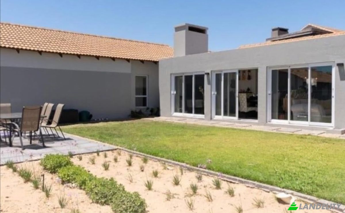 Single Family Home for Sale 1300 Vogelsanck St, Langebaan Country Estate, Langebaan, West Coast District Municipality, Western Cape, South Africa, 7357. Photo 3
