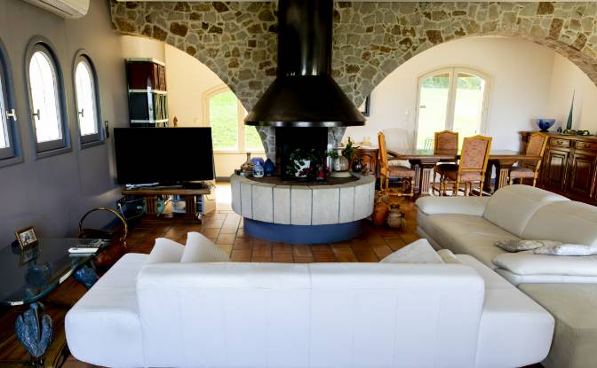 Villa Te koop 379d Chem de la Passardiere. Foto#3