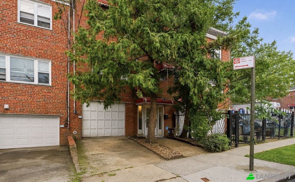 Maison unifamiliale à vendre 3902 Bronxwood Ave, Bronx, NY 10466, USA, New York, Bronx County, United States. Photo 1