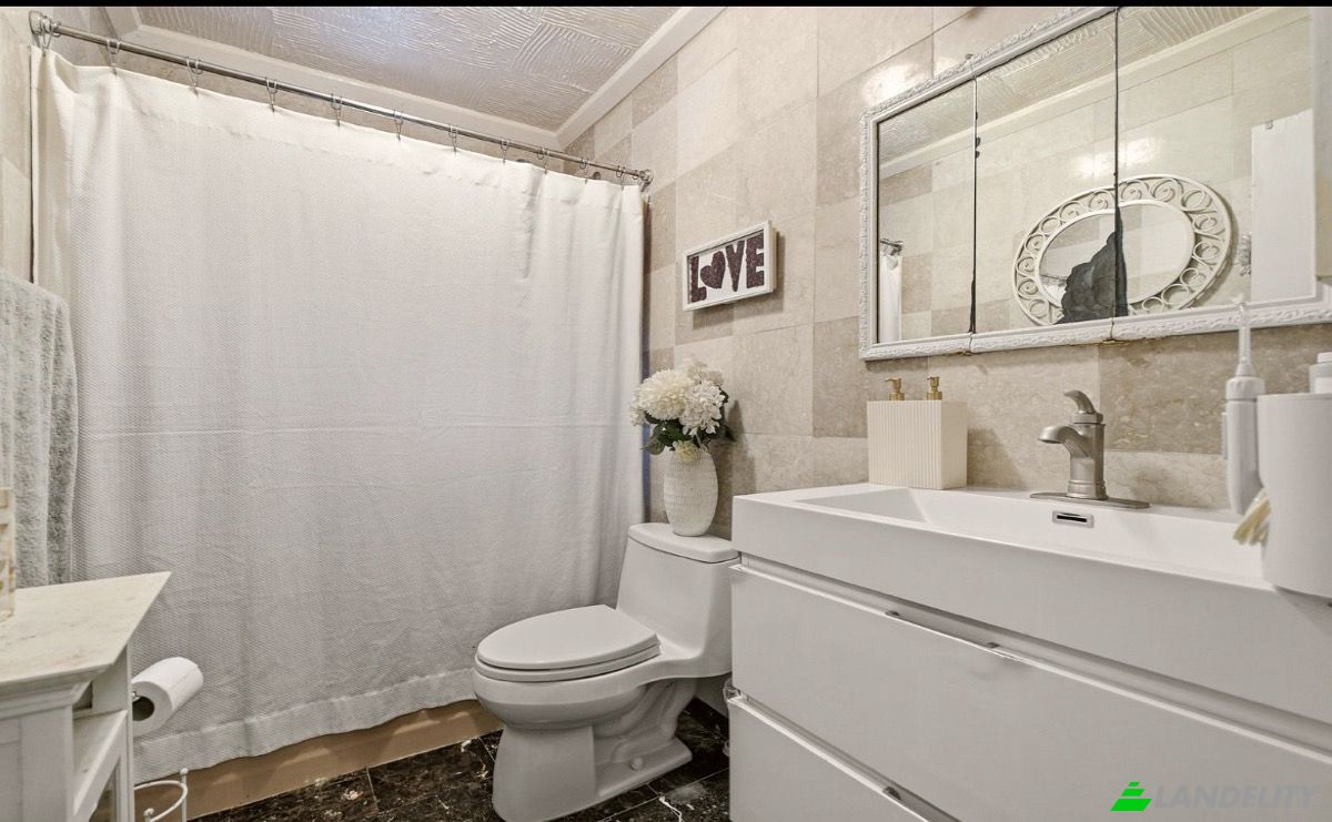 Maison unifamiliale à vendre 3902 Bronxwood Ave, Bronx, NY 10466, USA, New York, Bronx County, United States. Photo 5