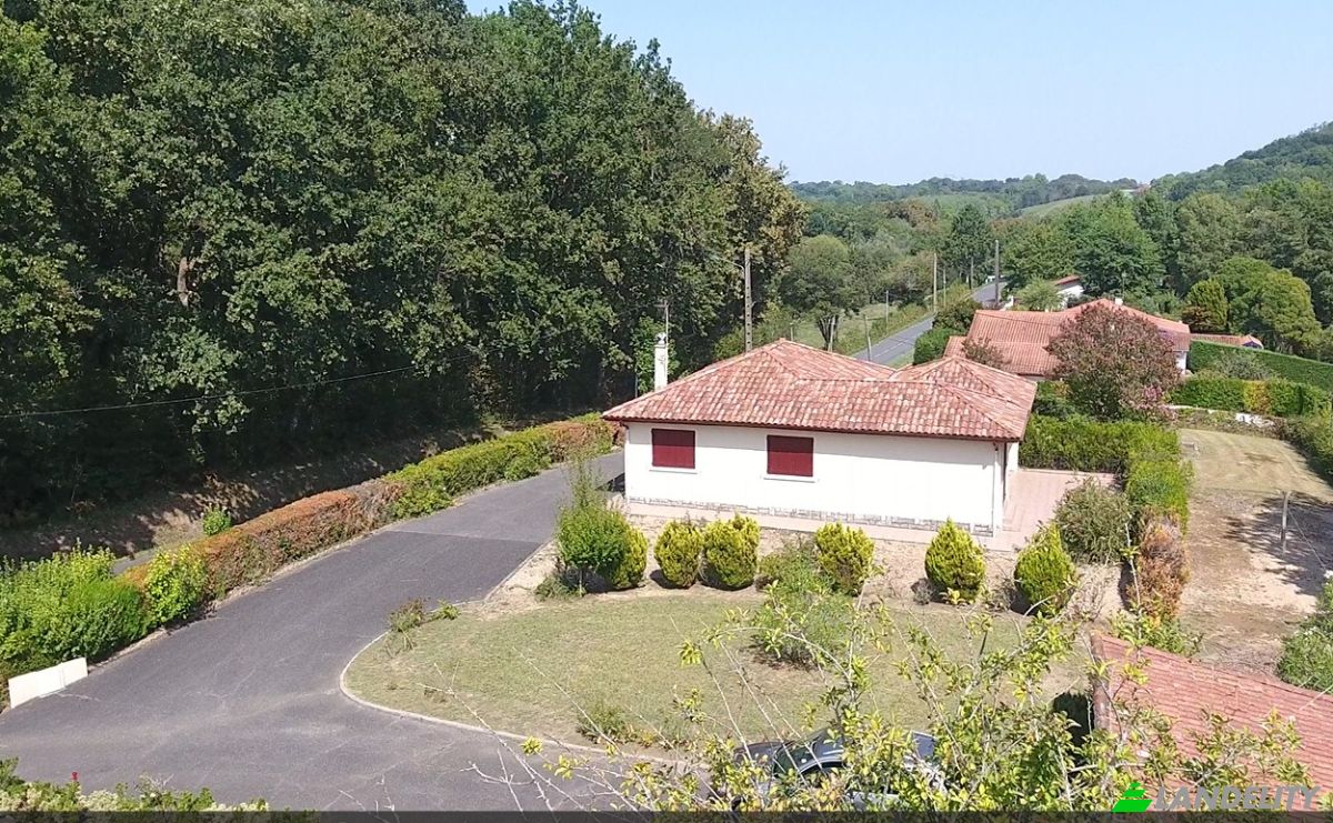Maison unifamiliale à vendre 544 Rte d Urt, 64990 Urcuit, Urcuit, Pyrénées-Atlantiques, Nouvelle-Aquitaine, France. Photo 3