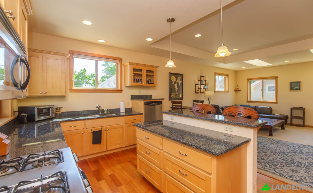 condominio en venta 1245 Iowa St, Ashland, Jackson County, Oregon, United States, OR 97520, USA. Foto 12
