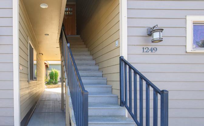 condominio en venta 1245 Iowa St, Ashland. Foto#3