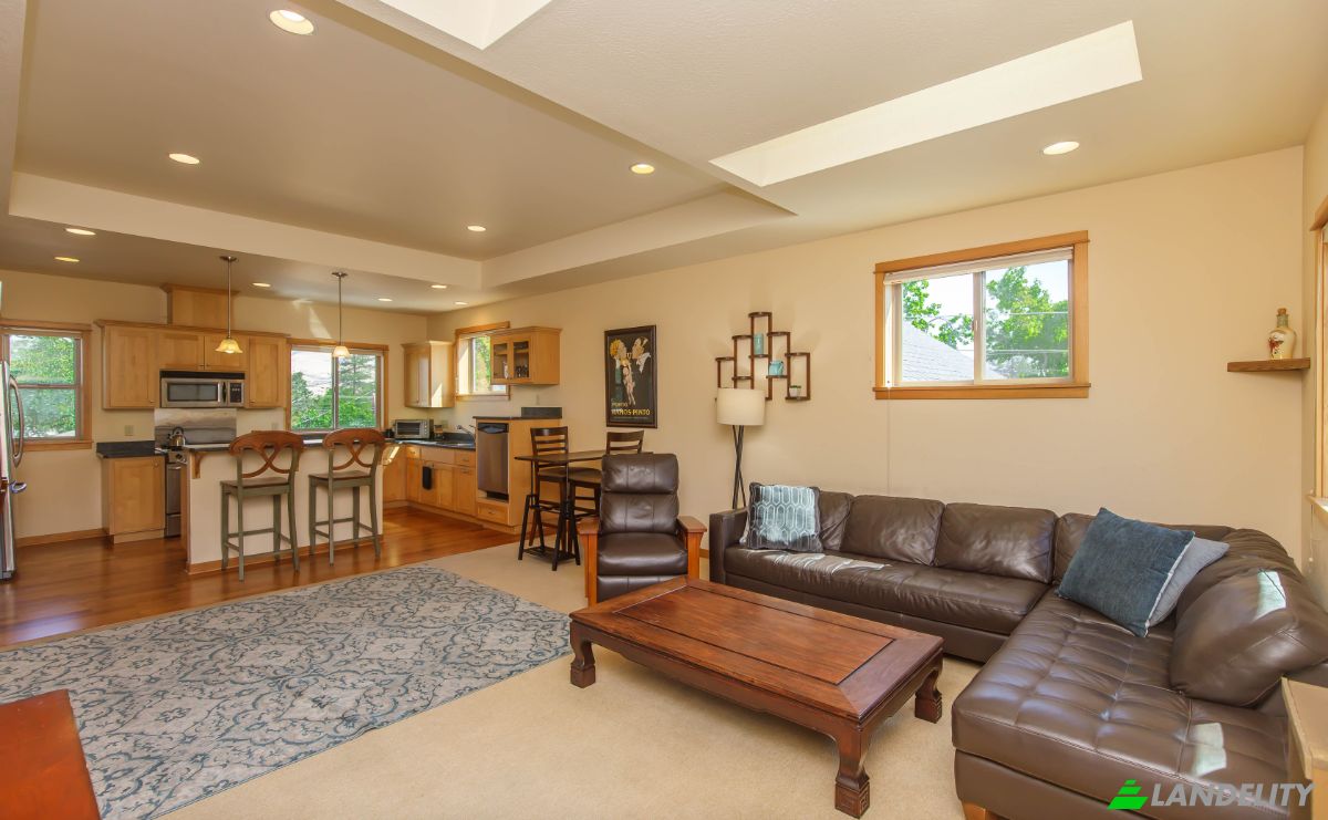 condominio en venta 1245 Iowa St, Ashland, Jackson County, Oregon, United States, OR 97520, USA. Foto 6