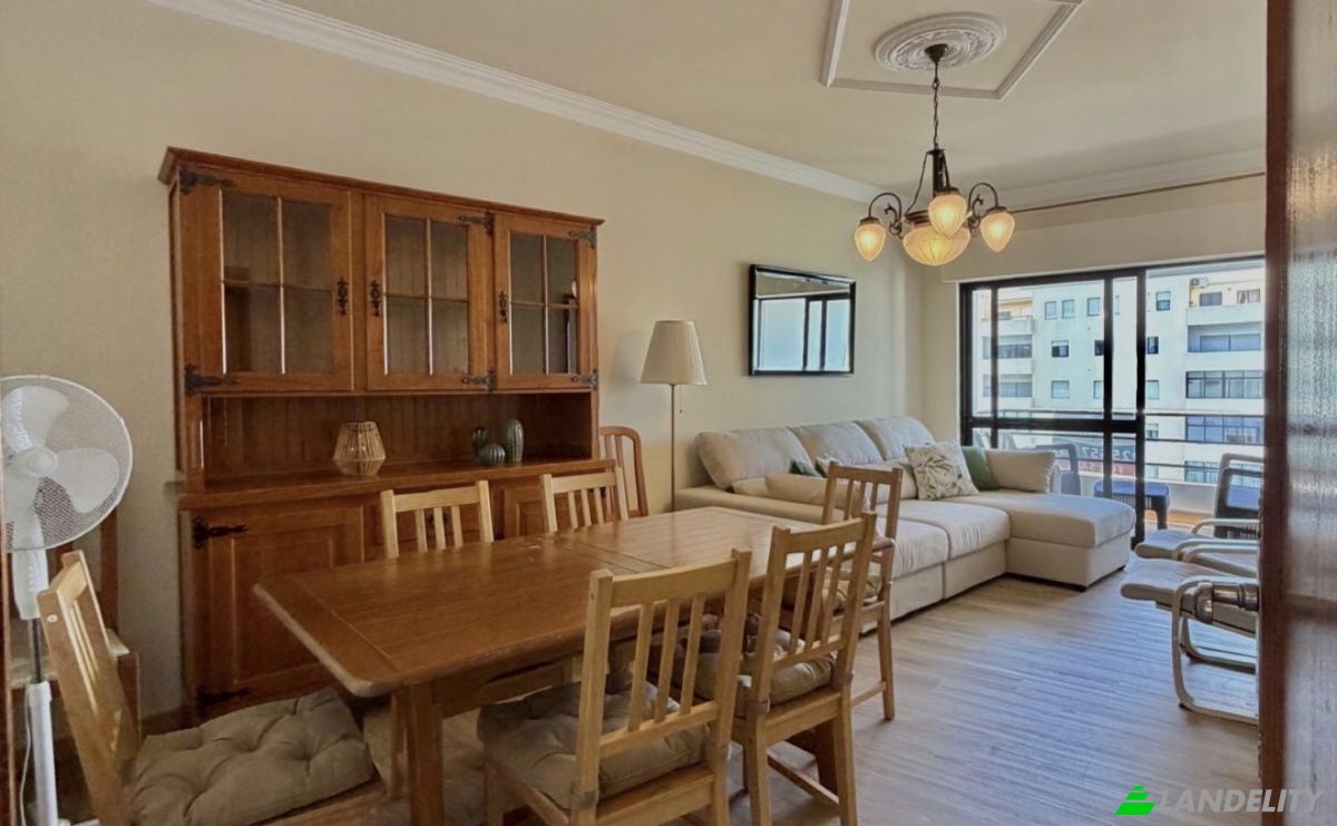 Appartamento in vendita Av Dr Carlos Mota Pinto B, 8125-134 Quarteira, Quarteira, Loule, Faro District, Portugal. Foto 5